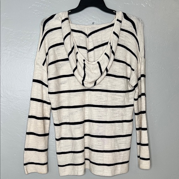 Striped V-Neck Knit Sweater | Neutral Minimalist Cozy Lightweight Pullover Small - Picture 3 of 5